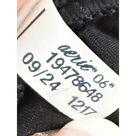 OFFLINE By Aerie Real Me Crossover Flowy Short in True Black Sz L - Picture 12 of 13